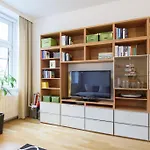 Leopold Suite